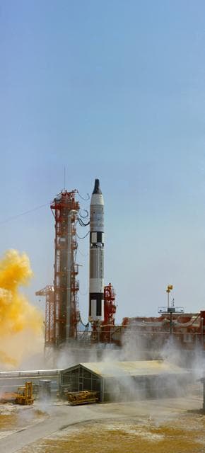 NASA image: s65-30412