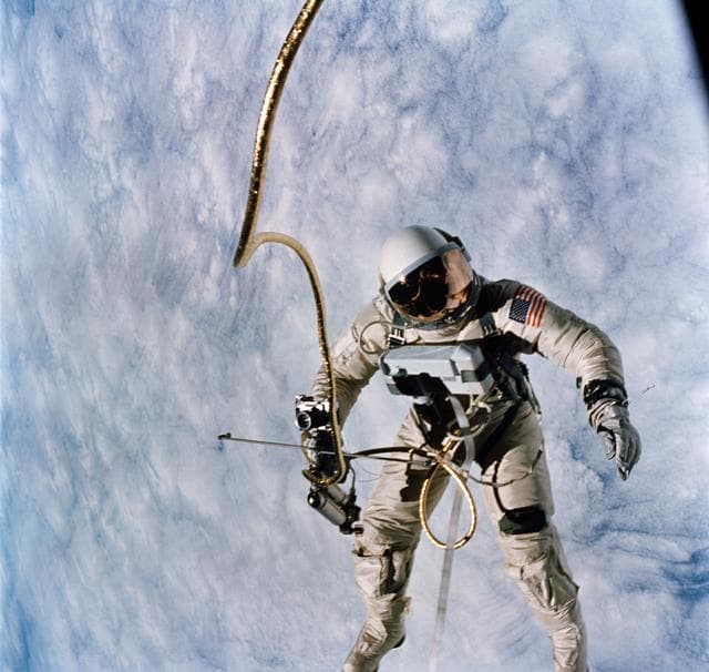 NASA image: ASTRONAUT EDWARD H. WHITE II - GEMINI-TITAN (GT)-IV - ZERO GRAVITY - OUTER SPACE