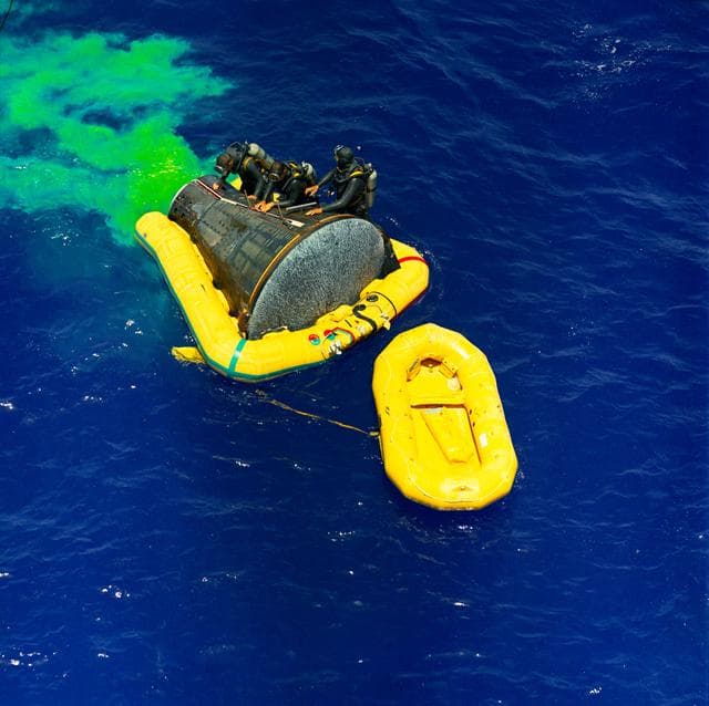 NASA image: RECOVERY - GEMINI-TITAN (GT)-IV - FROGMAN - ATLANTIC