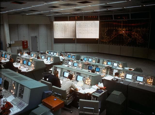 NASA image: GEMINI-7 - MISSION OPERATIONS CONTROL ROOM (MOCR) - MISSION CONTROL CENTER (MCC) ACTIVITY - MSC