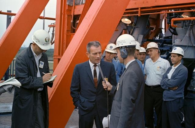 NASA image: GT-7 Inspection of Damage done to Pad 19