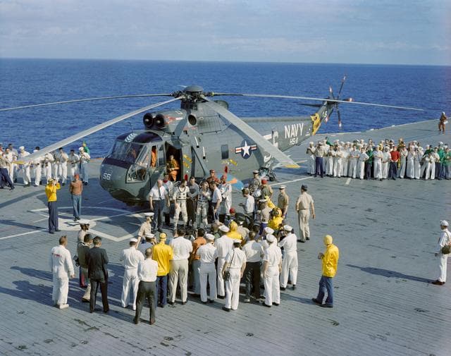 NASA image: Gemini-Titan (GT)-7 - Recovery - Atlantic