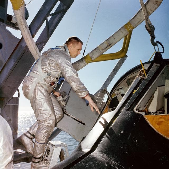 NASA image: GEMINI-TITAN (GT)-8 - TRAINING - WATER EGRESS - COMMAND PILOT - GULF