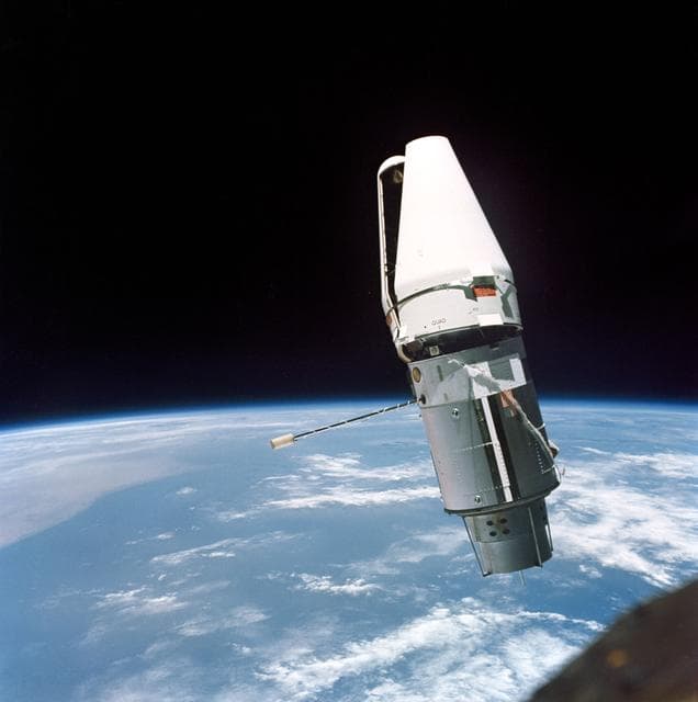 NASA image: GEMINI-9 - EARTH SKY - ATDA