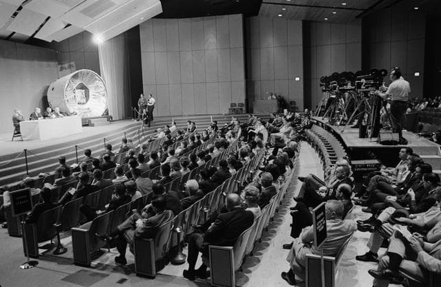 NASA image: PRESS CONFERENCE - PUBLIC AFFAIRS OFFICE (PAO) - GEMINI-TITAN (GT) 9A - OVERALL VIEW - MSC