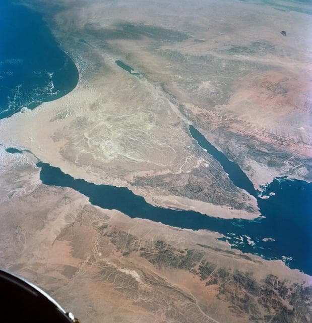 NASA image: GEMINI-TITAN (GT)-11 - EARTH SKY - OVERLAY - SINAI PENINSULA - POINTS OF INTEREST - OUTER SPACE