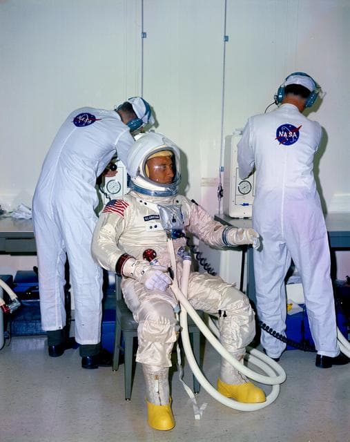 APOLLO - SUIT - APOLLO/SATURN 204 - CREW TEST - KSC