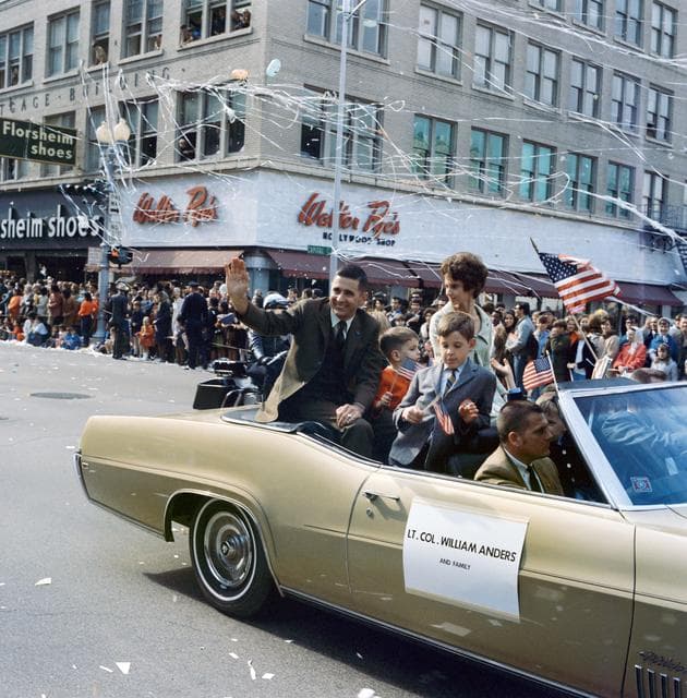 NASA image: Postflight - Apollo VIII (Parade/Awards) - TX