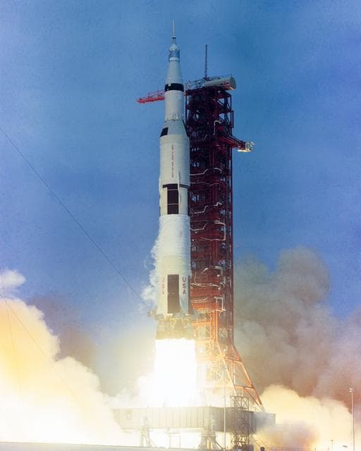 NASA image: APOLLO X - LAUNCH - PAD 39B - KSC