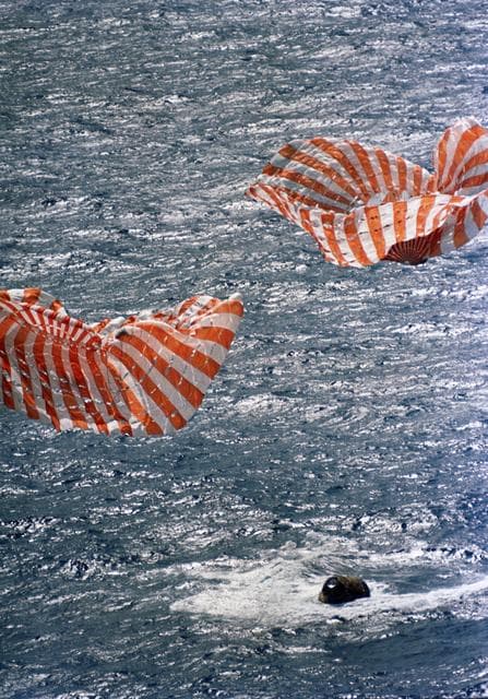 NASA image: Apollo 14 Command Module approaches touchdown in South Pacific Ocean