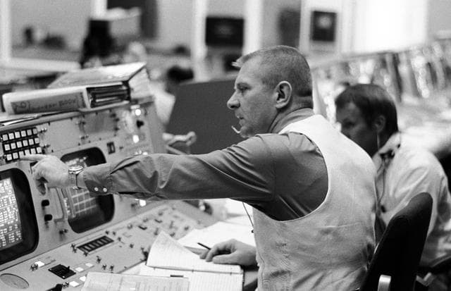 NASA image: APOLLO 16 - PRELAUNCH (MCC)