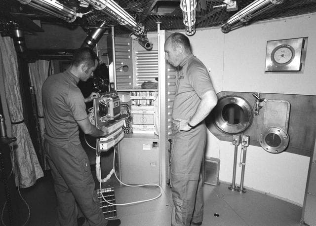 NASA image: SKYLAB (SL) MEDICAL EXPERIMENT ALTITUDE TEST (SMEAT) - MSC