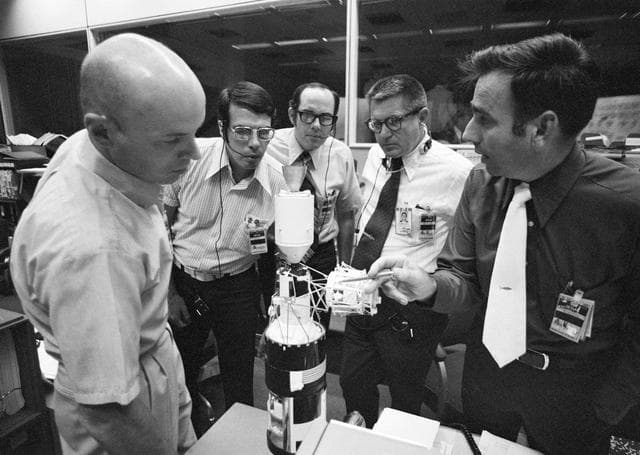 NASA image: SKYLAB III - POSTLAUNCH (MISSION CONTROL CENTER [MCC]) - JSC