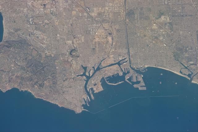 NASA image: Earth observations taken from shuttle Columbia during STS-73 mission