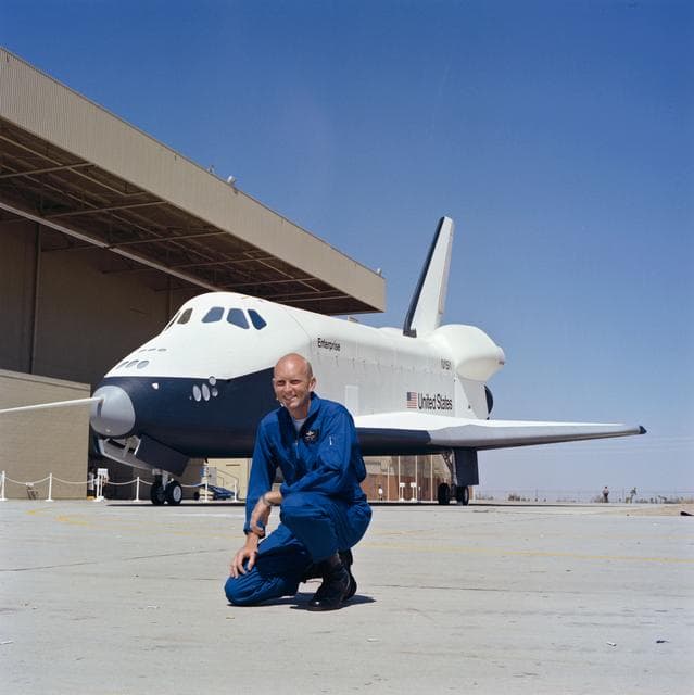 NASA image: APPROACH AND LANDING TESTS (ALT) - SHUTTLE - ROLLOUT - CA