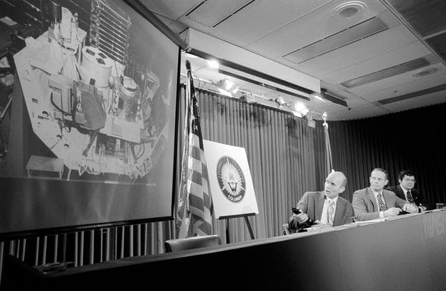 NASA image: Pre-STS-3 press conference held at the JSC public affairs facility