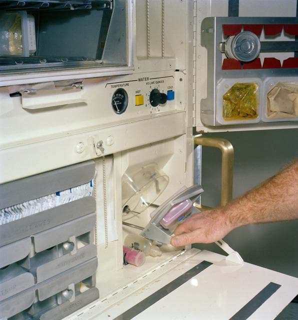 NASA image: FOOD - SHUTTLE 