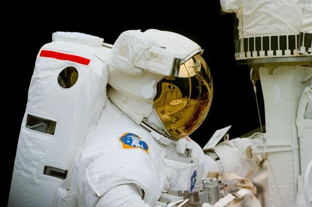 EVA 1 activity on Flight Day 4 to service the Hubble Space Telescope