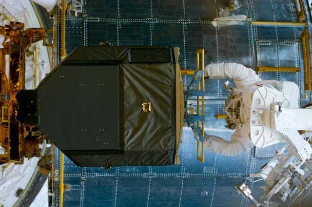 NASA image: EVA 2 activity on Flight Day 5 to service the Hubble Space Telescope