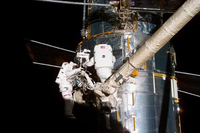 NASA image: EVA 2 activity on Flight Day 5 to service the Hubble Space Telescope