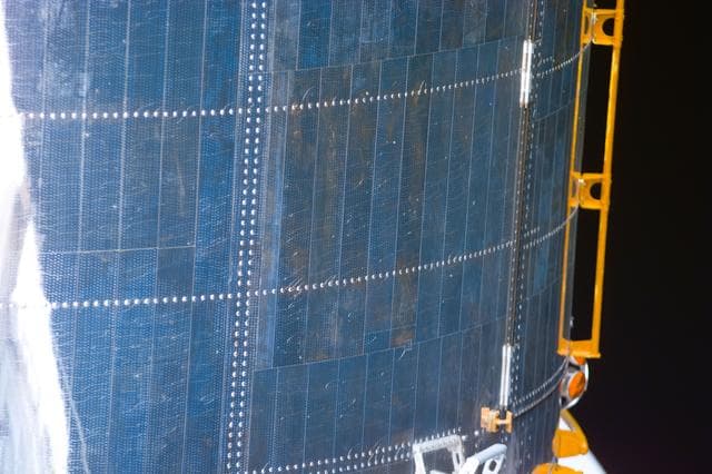NASA image: HST,survey views of the Hubble Space Telescope on Flight Day 5