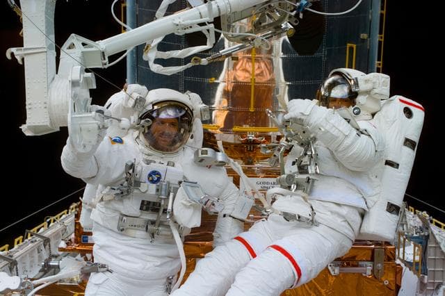 NASA image: EVA 3 activity on Flight Day 6 to service the Hubble Space Telescope