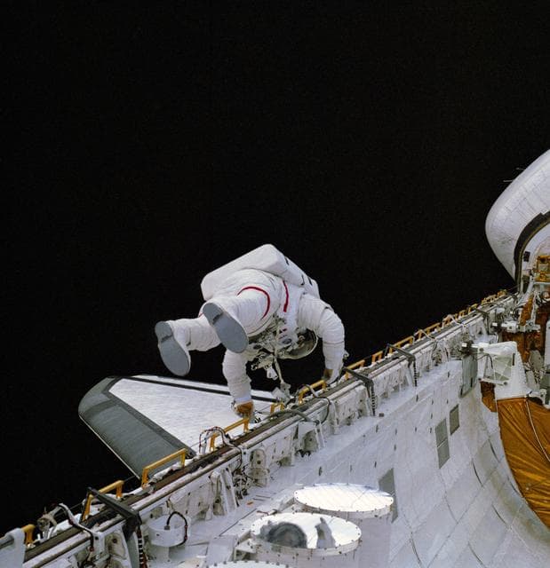 NASA image: Astronaut Musgrave performing EVA during STS-6
