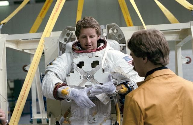 NASA image: Crew Training - STS-41D - JSC