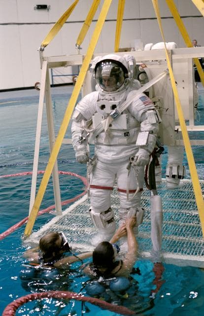 NASA image: Crew Training - STS-41D - JSC