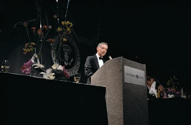 Aaron Cohen speaks at Apollo 11 Twentieth Anniversary Gala Event