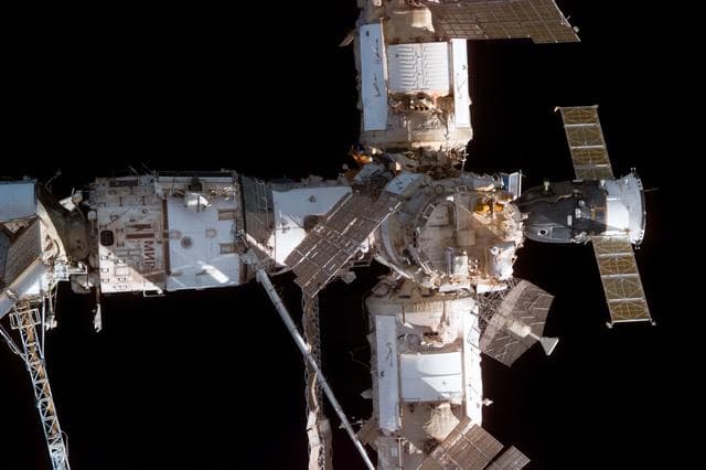 NASA image: DTO 1118 - Survey of the Mir Space Station