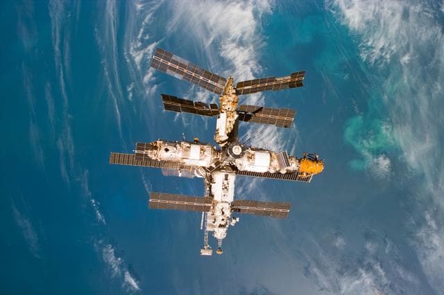 NASA image: DTO 1118 - Survey of the Mir Space Station