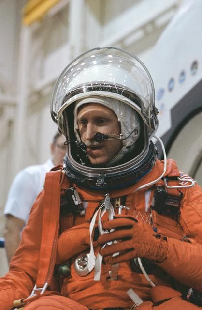NASA image: STS-38 Commander Covey participates in egress training in JSC's MAIL