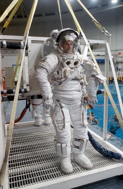 NASA image: STS-45 MS Foale in EMU prepares for underwater exercises in JSC's WETF pool