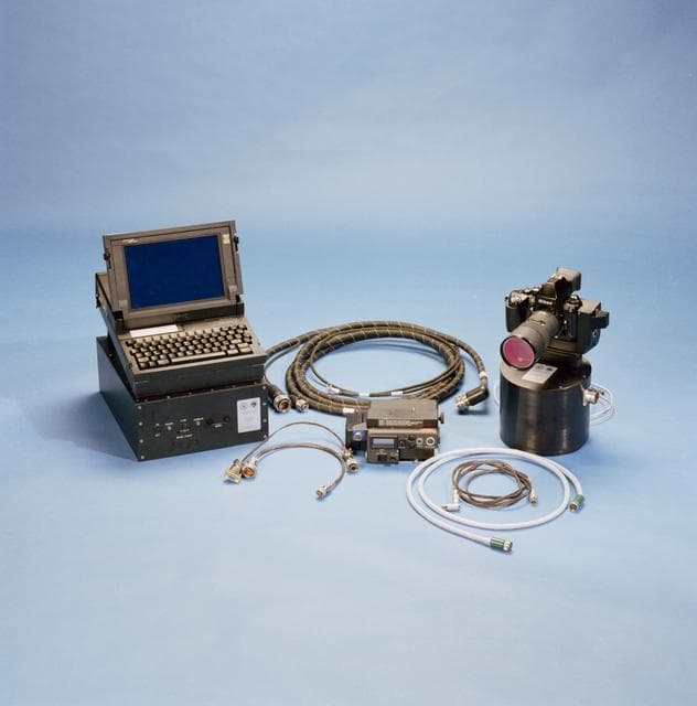 NASA image: STS-53 Discovery, OV-103, DOD Hercules digital electronic imagery equipment