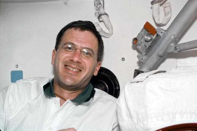 NASA image: Portrait view of STS-92 crewmember  Peter (Jeff) Wisoff smiling for the camera.