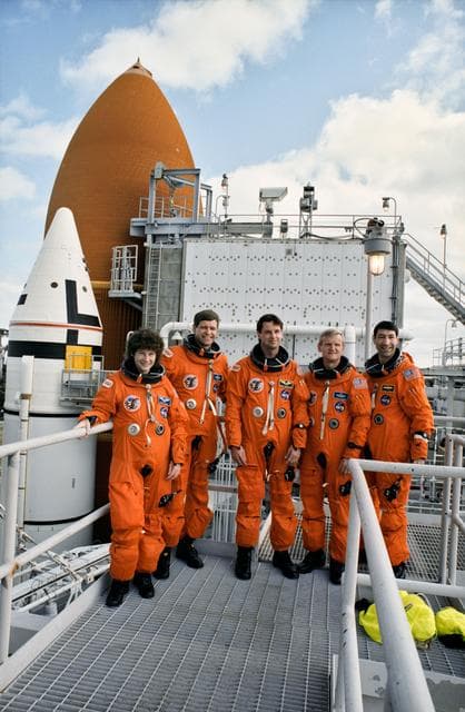 NASA image: STS-54 related views