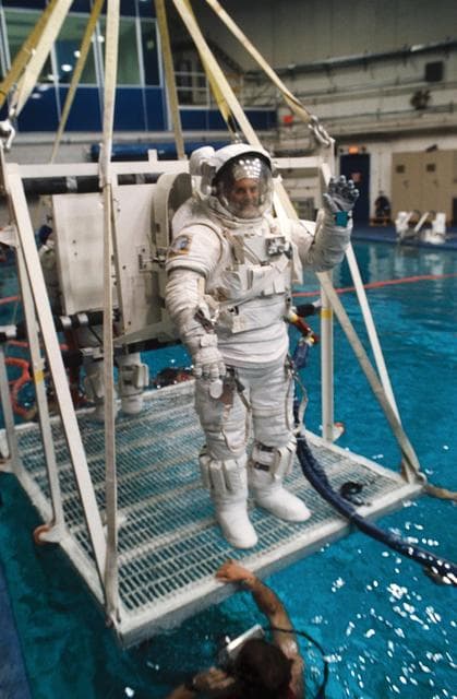 NASA image: Astronaut David Wolf participates in training for contingency EVA in WETF