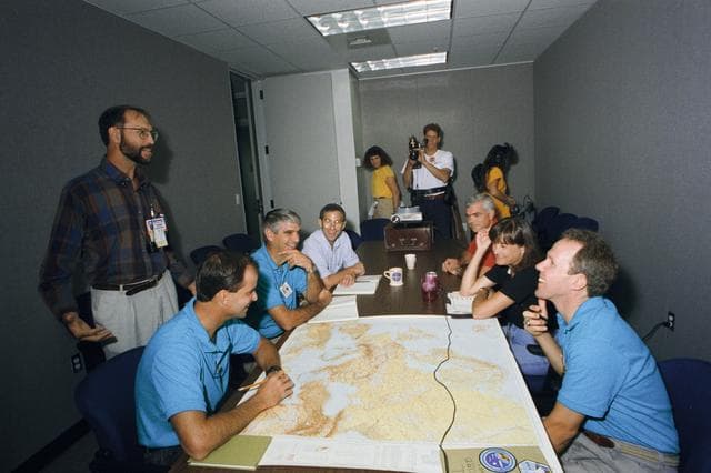 NASA image: STS-59 crewmembers in training for onboard Earth observations