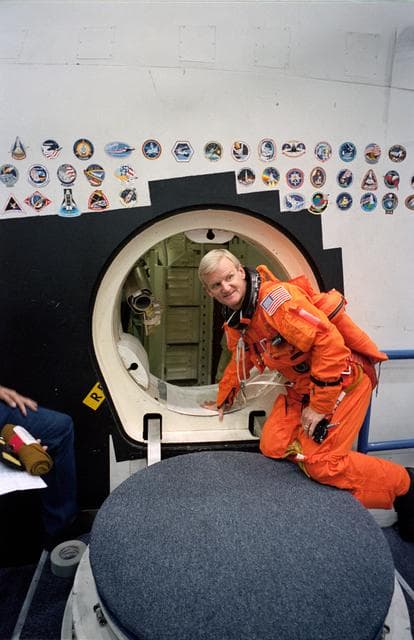 NASA image: STS-62 crew prepare for emergency egress training