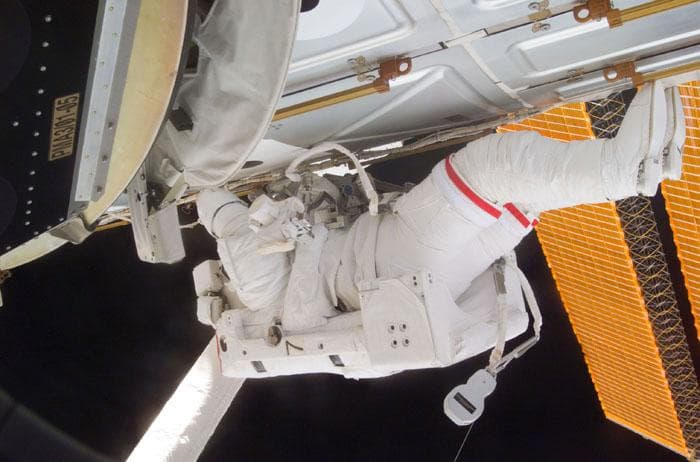 NASA image: MS Jones during EVA 3