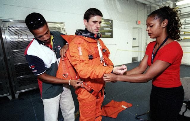 NASA image: Yuri Malenchenko and Boris Morukov participate in bailout training in NBL