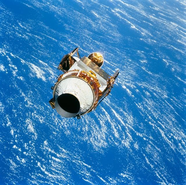NASA image: ACTS/TOS after release from Shuttle Discovery