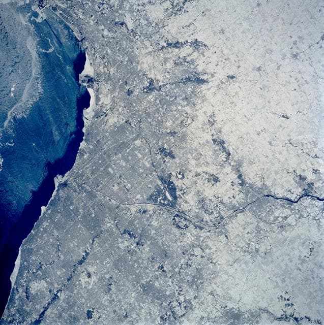NASA image: Chicago, Illinois as seen from STS-60