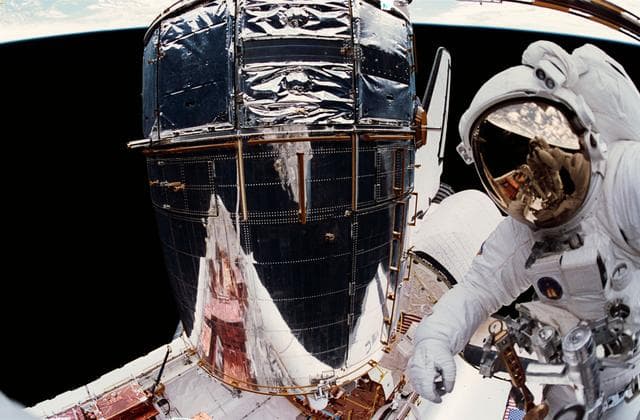 NASA image: Astronaut Story Musgrave in payload bay during EVA