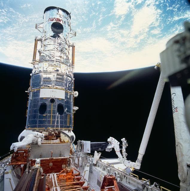 NASA image: Astronaut Jeffrey Hoffman with WF/PC during third STS-61 EVA