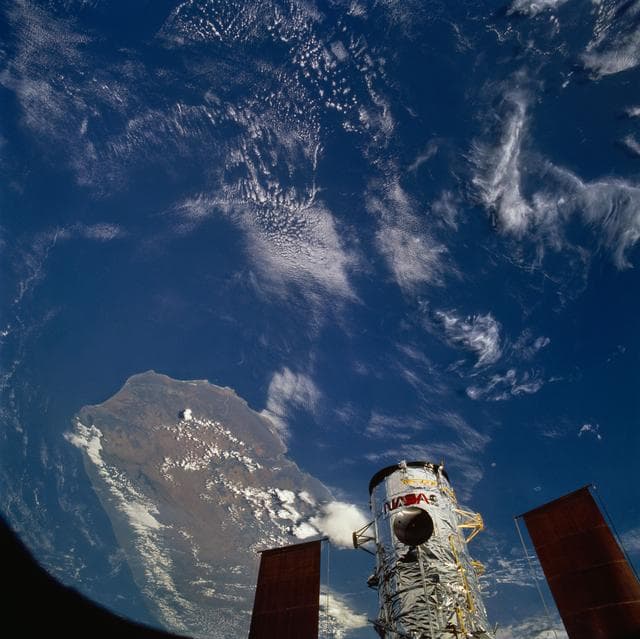 NASA image: Earth observations taken during STS-61 mission