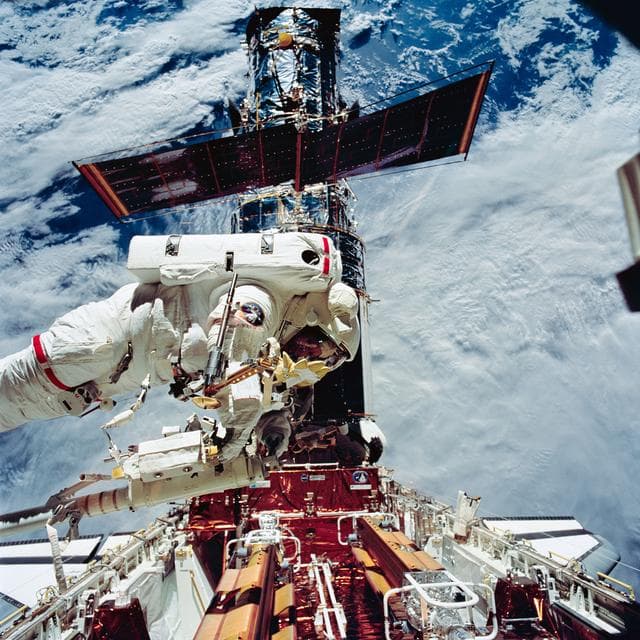 NASA image: Astronaut Kathryn Thornton during second HST extravehicular activity