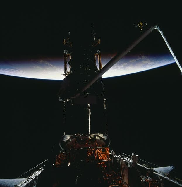 NASA image: Astronaut Kathryn Thornton during installation of COSTAR on HST