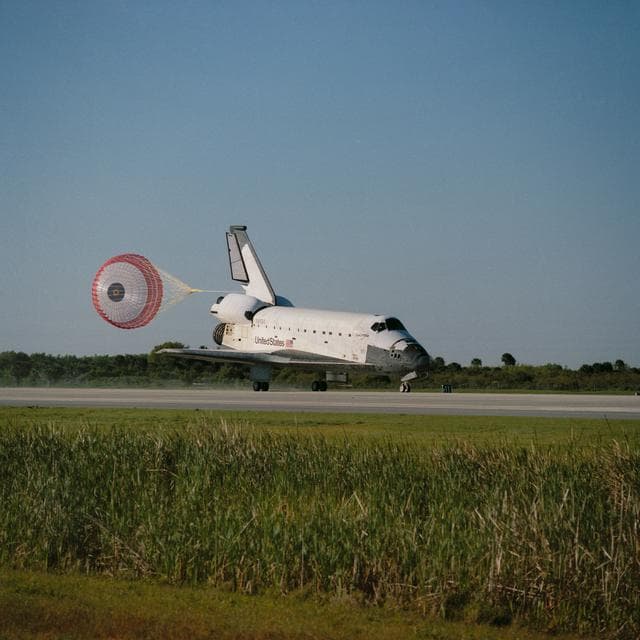 NASA image: Landing of the STS-62 Space Shuttle Columbia at Kennedy Space Center